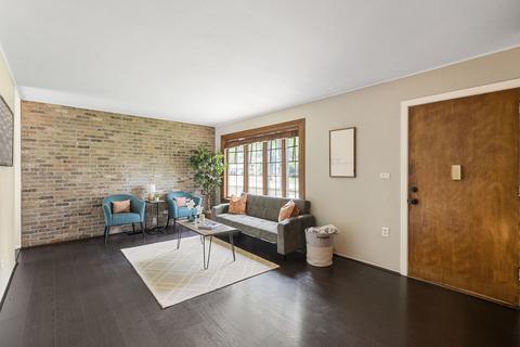 3604 Dove St, Rolling Meadows, IL 60008 photo 4