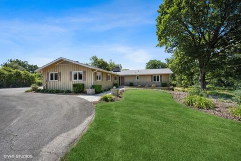 27 W345 Butterfield Rd, Warrenville, IL 60555