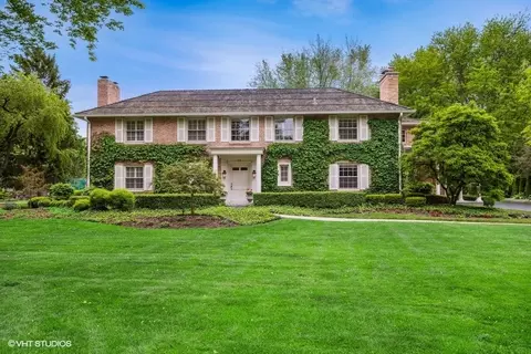 851 Broadway Ave, Crystal Lake, IL 60014