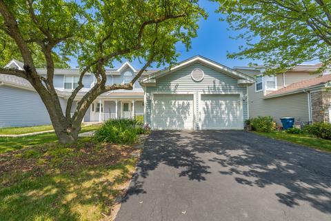 1048 Dartmouth Dr, Bartlett, IL 60103