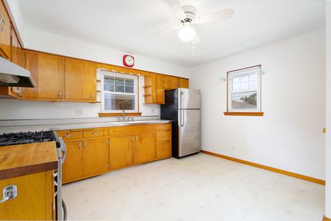 1613 Clement St, Crest Hill, IL 60403 photo 7