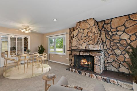 905 Hillcrest Blvd, Hoffman Estates, IL 60169 photo 8