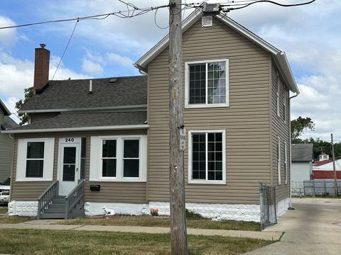 240 Stuart Ave, Aurora, IL 60505 photo 2