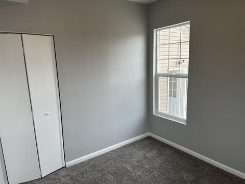 240 Stuart Ave, Aurora, IL 60505 photo 15