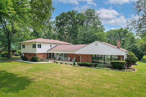 725 W Jackson St, Morris, IL 60450