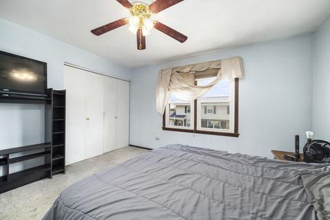 435 Wright Ct, Bolingbrook, IL 60440 photo 17