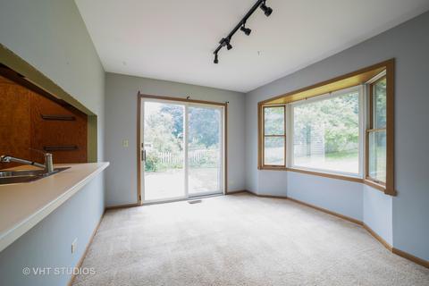 616 Alice Pl, Elgin, IL 60123 photo 6