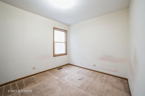 616 Alice Pl, Elgin, IL 60123 photo 10