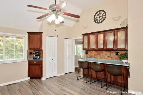 921 S River Rd, Mchenry, IL 60051 photo 4
