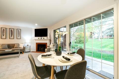 1900 Gresham Cir #B, Wheaton, IL 60189 photo 5