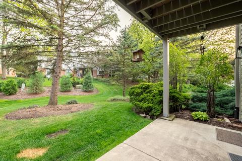 1900 Gresham Cir #B, Wheaton, IL 60189 photo 19