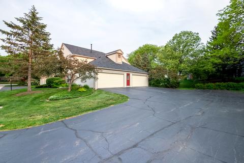 1900 Gresham Cir #B, Wheaton, IL 60189 photo 2