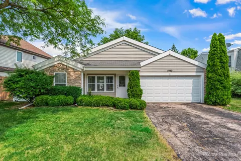 4989 Chambers Dr, Hoffman Estates, IL 60010