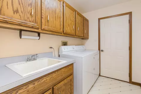 23 W230 Hampton Cir, Naperville, IL 60540 photo 21