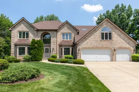 23 W230 Hampton Cir, Naperville, IL 60540 photo 1