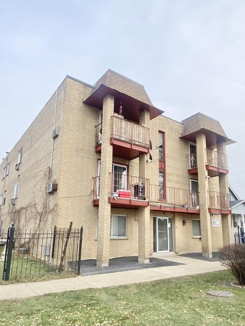 3243 S 49th Ave #102, Cicero, IL 60804