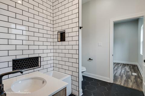 822 E 76th St, Chicago, IL 60619 photo 14
