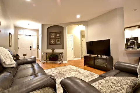 2485 Stonegate Rd #2485, Algonquin, IL 60102 photo 4