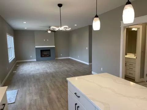 1020 Decoy Ct, Normal, IL 61761 photo 9
