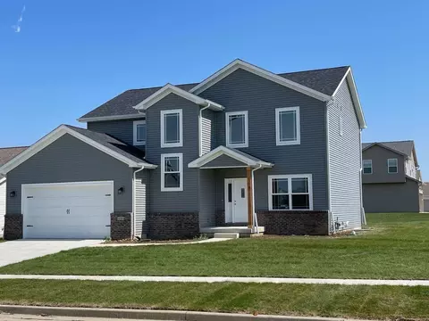 1020 Decoy Ct, Normal, IL 61761 photo 2