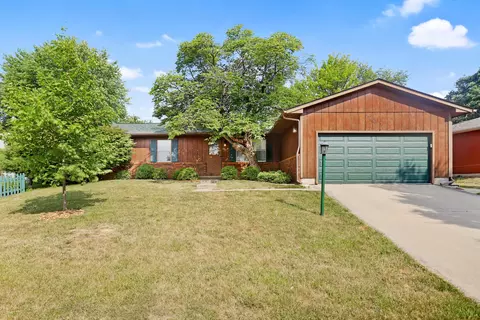 2801 Susan Stone Dr, Urbana, IL 61802