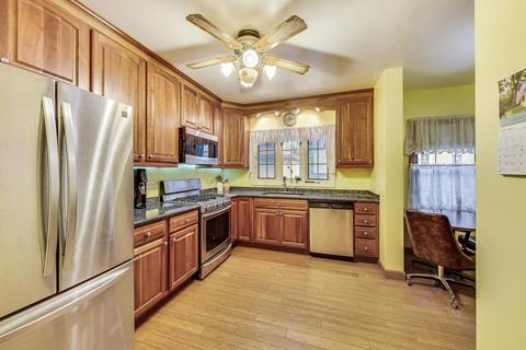 8701 Rockefeller Ave, Brookfield, IL 60513 photo 9