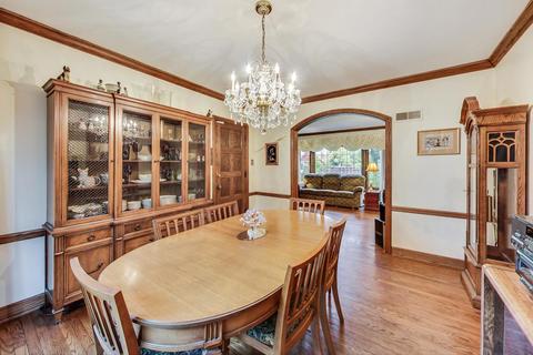 8701 Rockefeller Ave, Brookfield, IL 60513 photo 8