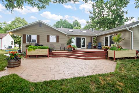 653 S Roosevelt Ave, Kankakee, IL 60901 photo 2