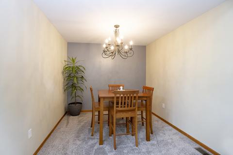 653 S Roosevelt Ave, Kankakee, IL 60901 photo 12