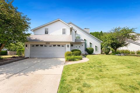 2250 Lakeside Dr, Aurora, IL 60504