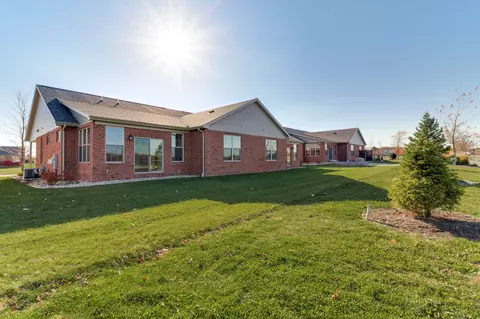 1332 Monterey Pine Dr, Normal, IL 61761 photo 32