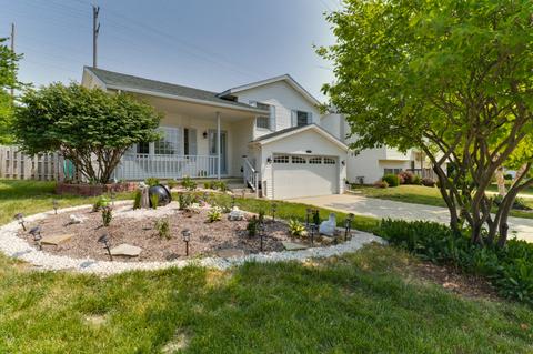 304 Carriage Hills Rd, Normal, IL 61761 photo 2