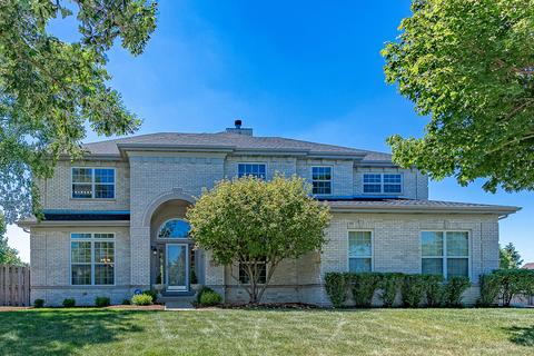 232 Barnside Cir, Geneva, IL 60134