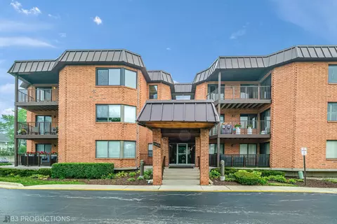 6401 Clarendon Hills Rd #300, Willowbrook, IL 60527
