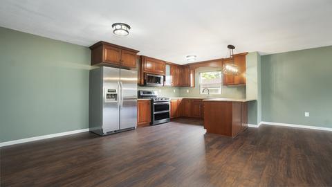 919 E 4th St, Belvidere, IL 61008 photo 10