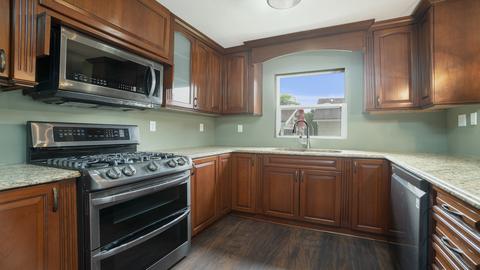 919 E 4th St, Belvidere, IL 61008 photo 13