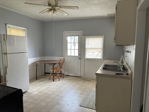 502 S Madison St, Morrison, IL 61270 photo 5