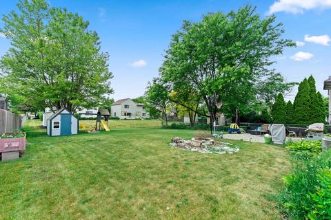 1233 Sebring Cir, Elgin, IL 60120 photo 26