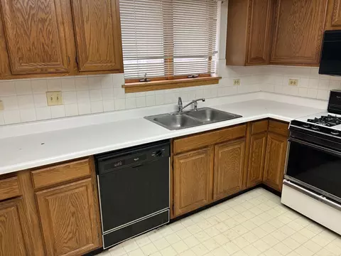 815 Pearson St #6, Des Plaines, IL 60016 photo 9