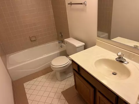 815 Pearson St #6, Des Plaines, IL 60016 photo 16