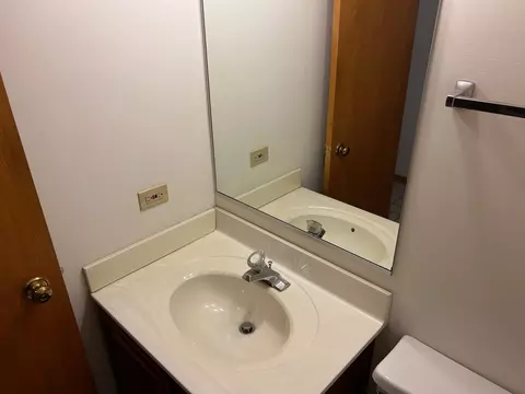 815 Pearson St #6, Des Plaines, IL 60016 photo 8