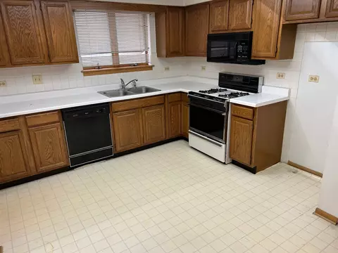 815 Pearson St #6, Des Plaines, IL 60016 photo 12