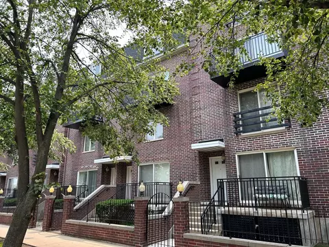815 Pearson St #6, Des Plaines, IL 60016 photo 3