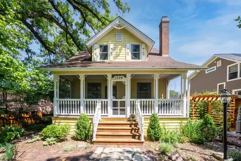 1024 Ash St, Saint Charles, IL 60174