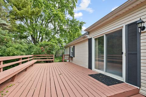 540 Springhill Dr, Roselle, IL 60172 photo 25