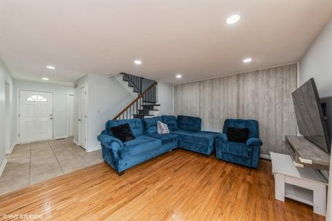 1995 Dunmore Pl, Hoffman Estates, IL 60169 photo 4