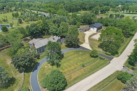 409 Three Lakes Rd, Barrington Hills, IL 60010