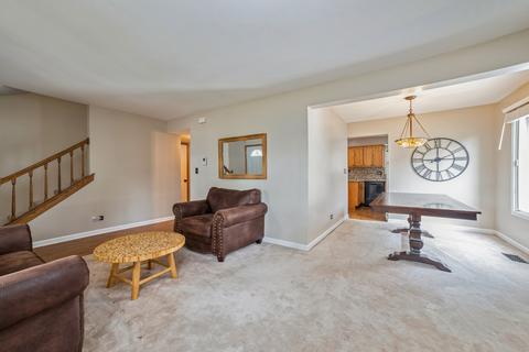 1167 S Beechtree Ln, Bartlett, IL 60103 photo 5