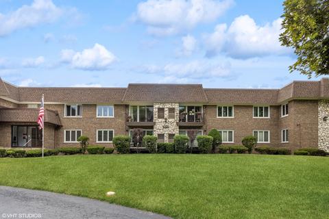 300 S Dee Rd #1A, Park Ridge, IL 60068