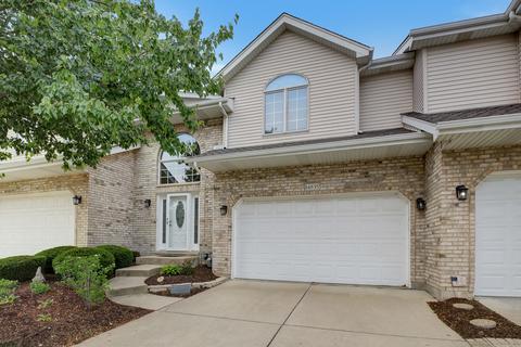 14835 Ashford Dr, Lemont, IL 60439